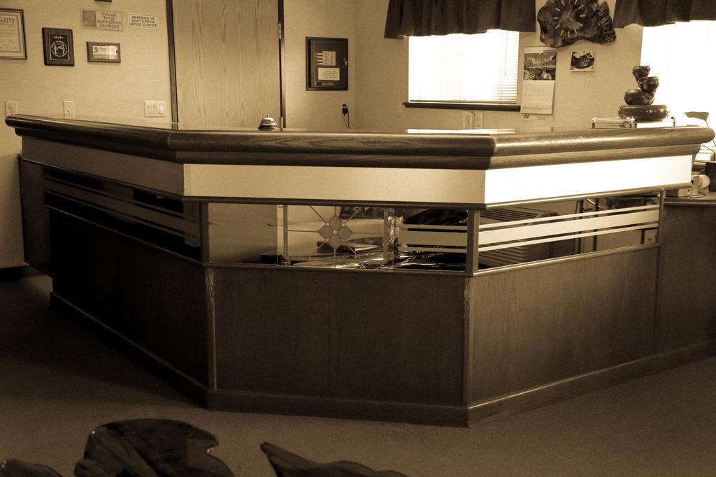 Hotel Americas Value & Suites-forest Grove/hillsboro 2*